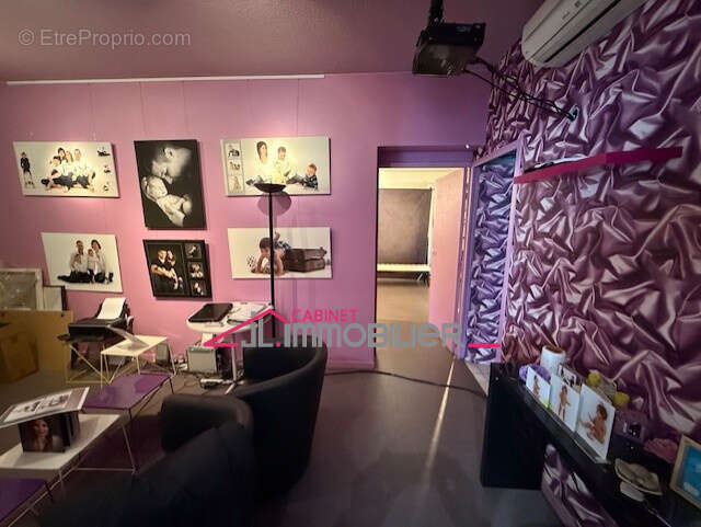 Commerce à PORTES-LES-VALENCE