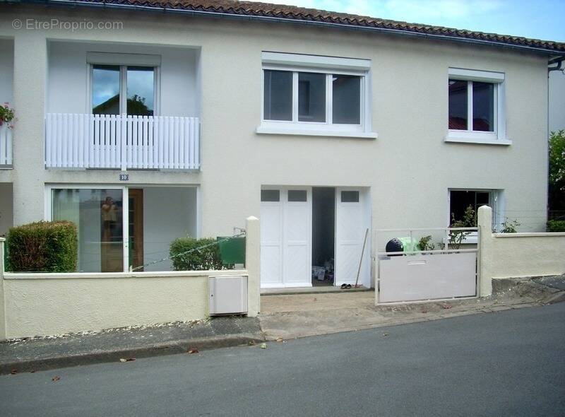 Maison à PARTHENAY