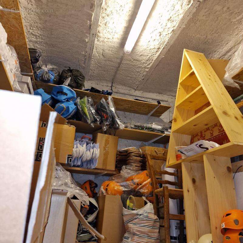 Commerce à BUIS-LES-BARONNIES