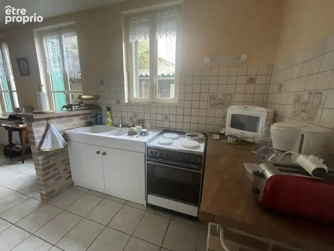 Vend maison de ville avec cour dans Lignières - photo 6