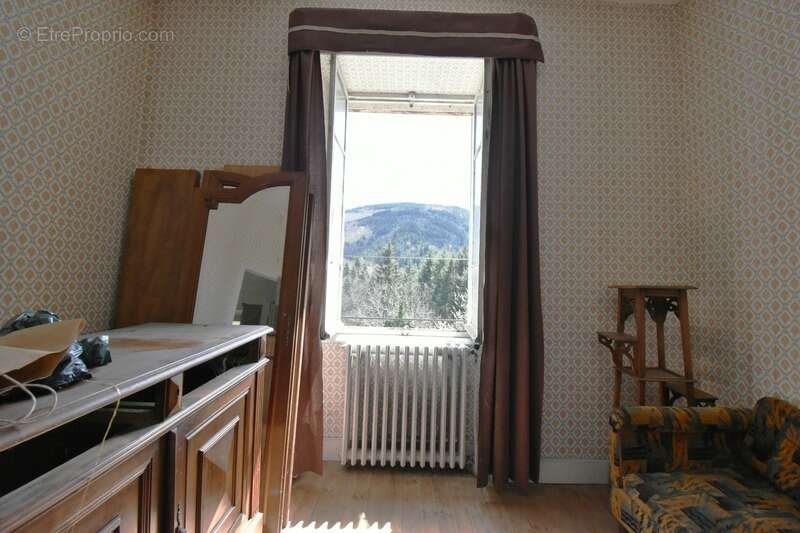 Maison à SAINT-AGREVE