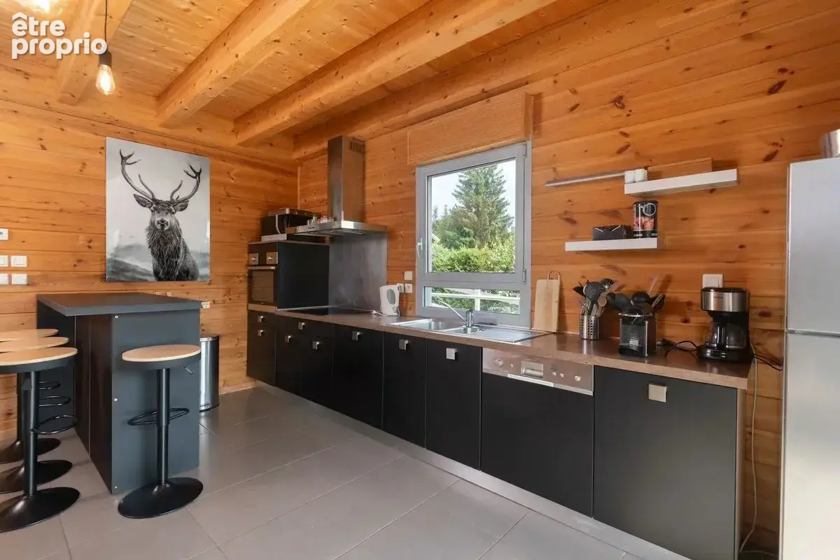 EN EXCLUSIVITÉ - Chalet d'architecte meublé de 227 m² au pied des pistes de Gérardmer - photo 4