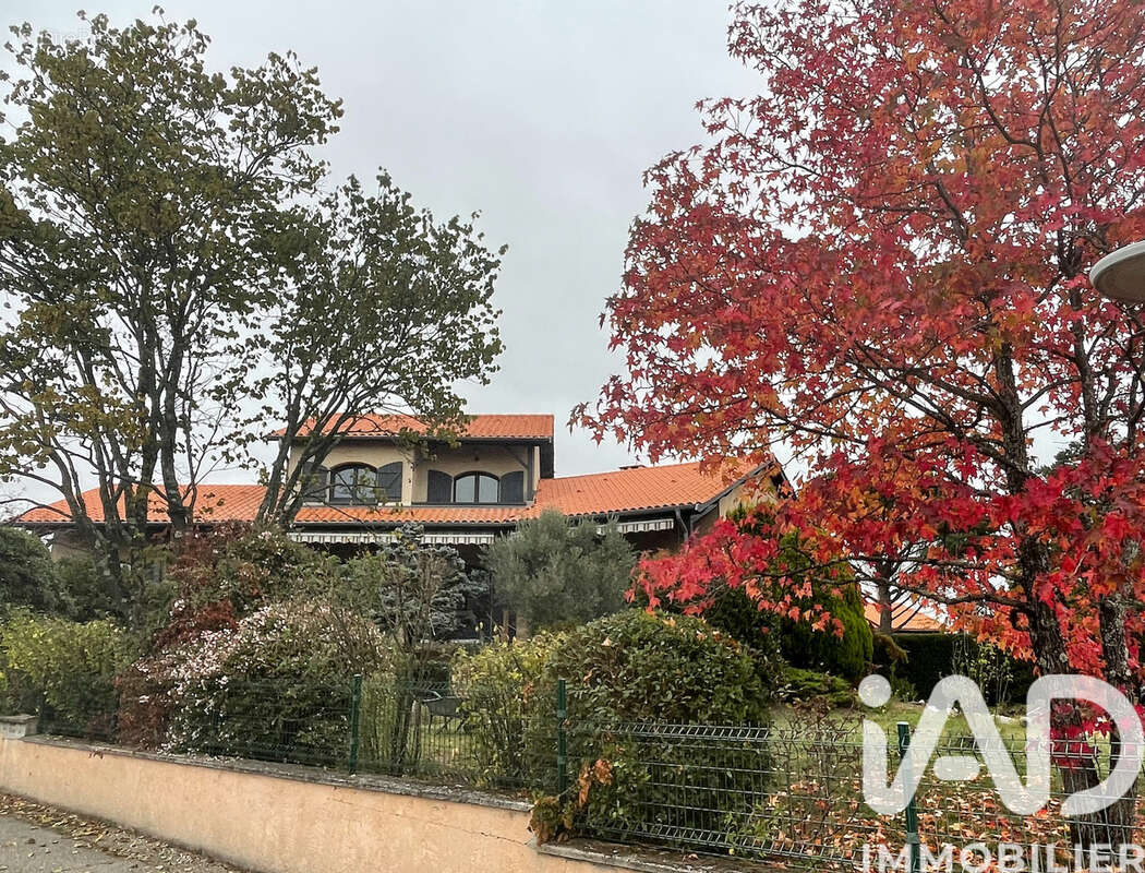 Photo 2 - Maison à MILLERY