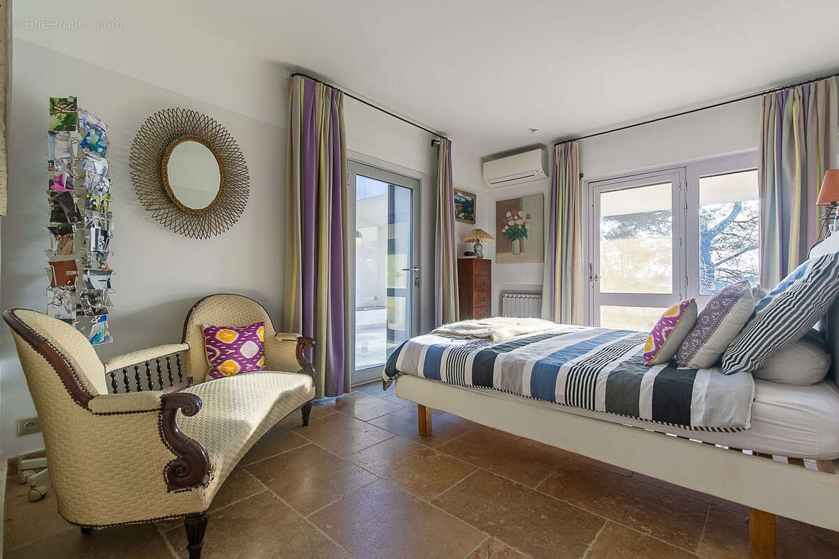 Maison à LE CASTELLET