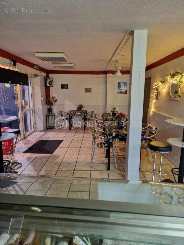 Commerce à MONTESCOT