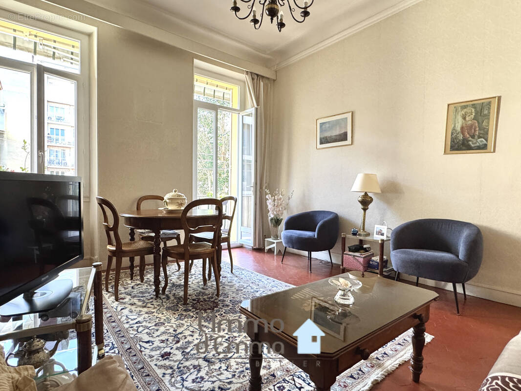Appartement à MARSEILLE-7E