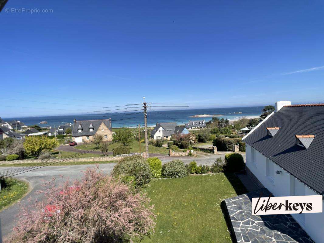 Maison à TREVOU-TREGUIGNEC