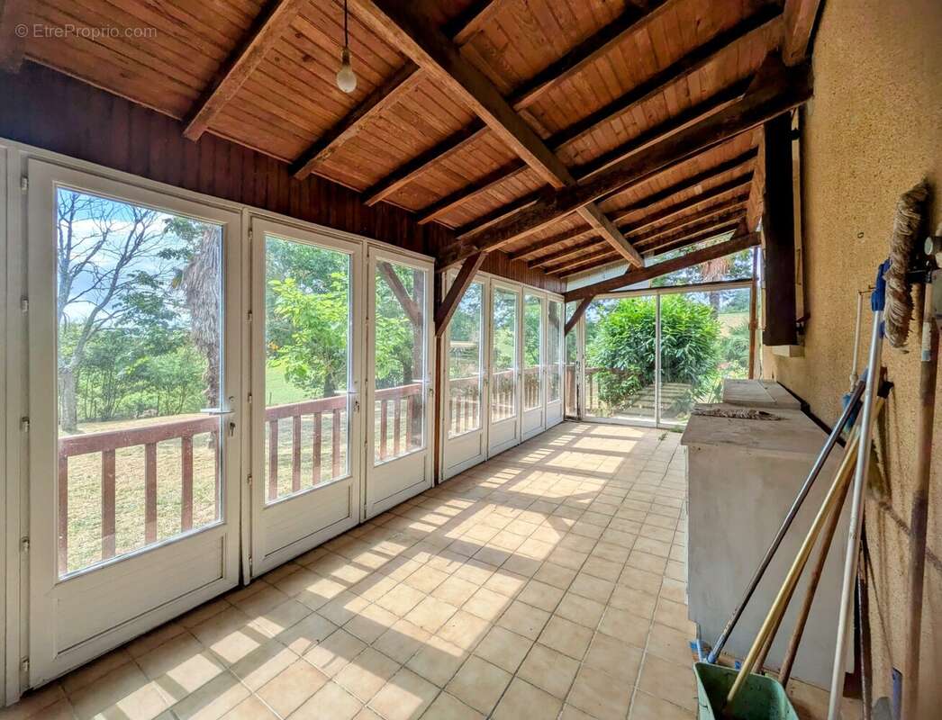 Maison à LUPIAC