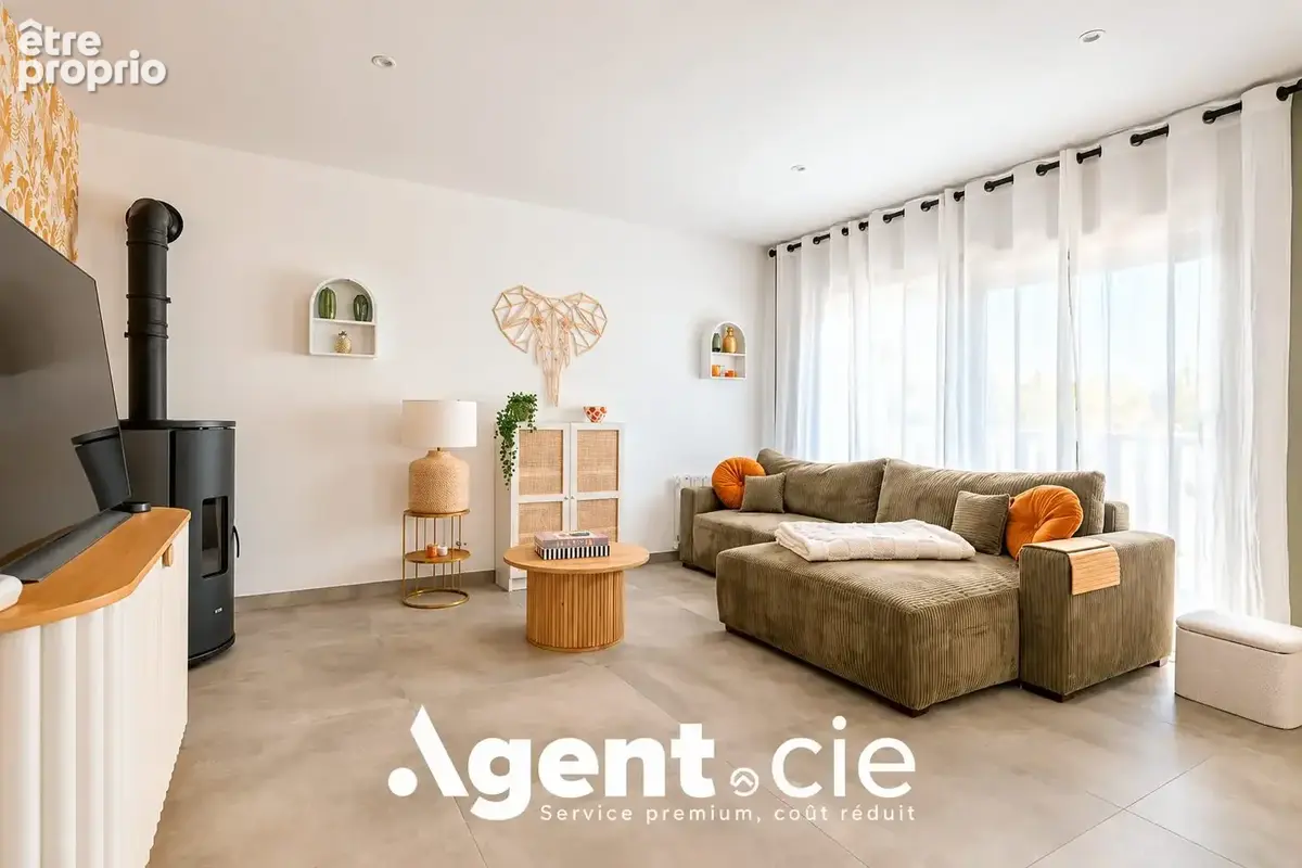 Maison 5 pièces 102 m² à vendre à Carpiquet (14650) - photo 3
