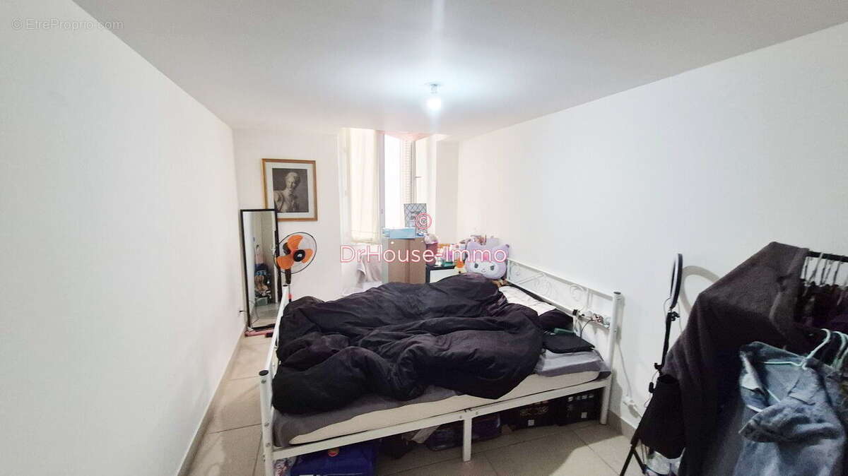 Appartement à MARSEILLE-1E