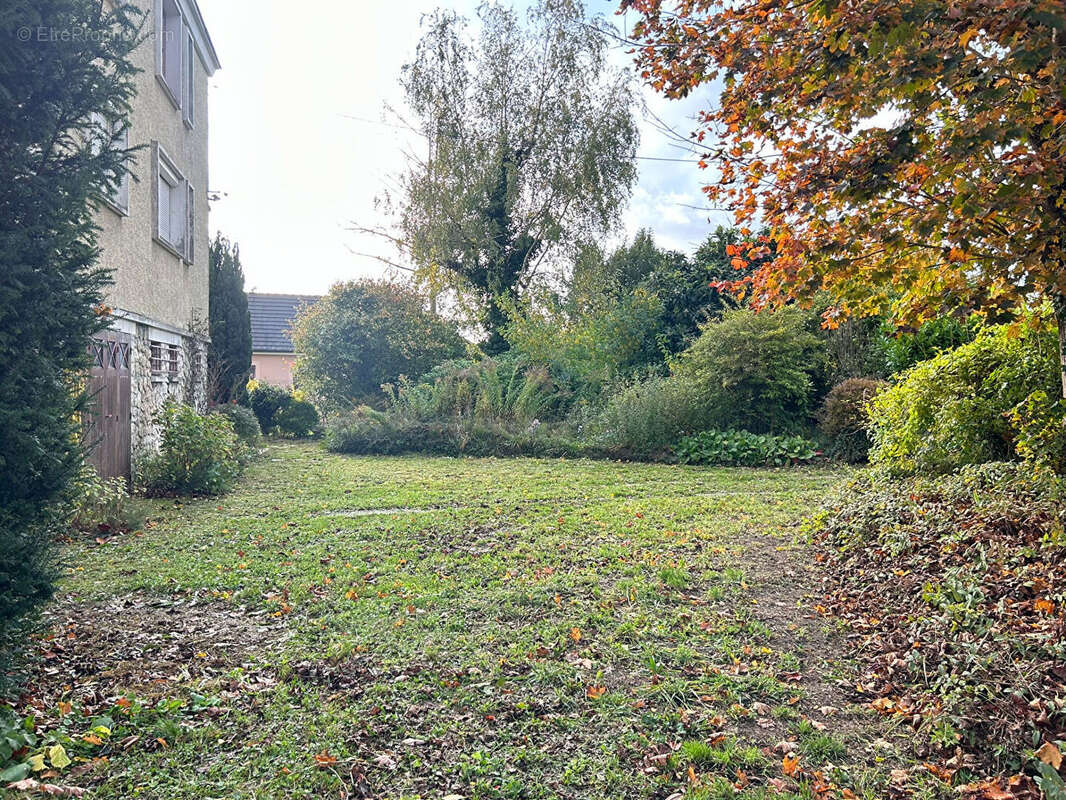 Maison à MONTIGNY-SUR-LOING