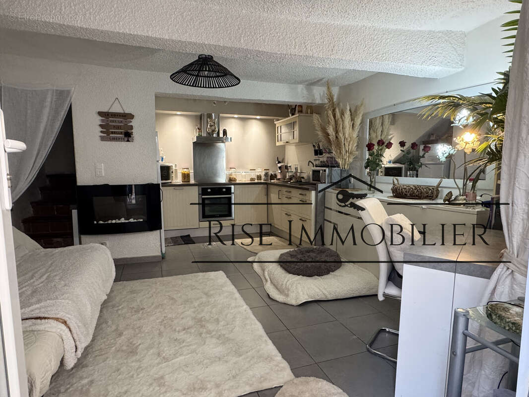 Maison à LEZIGNAN-CORBIERES