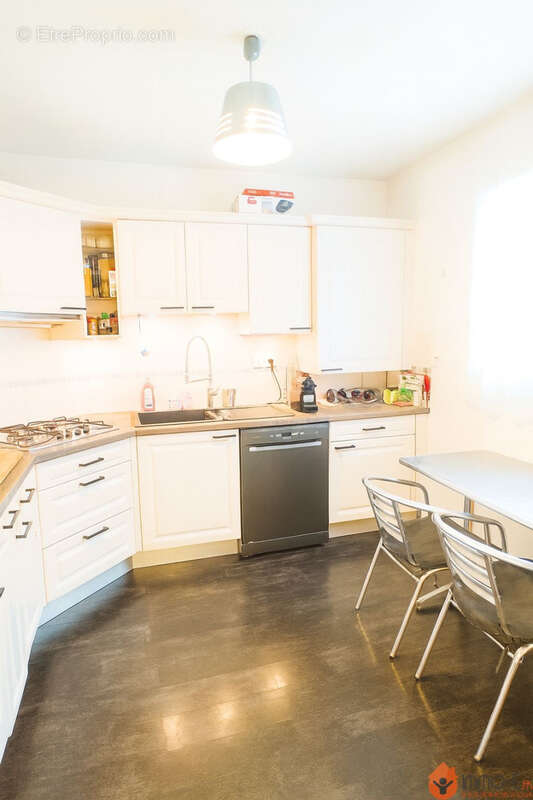 Maison à COUTEVROULT