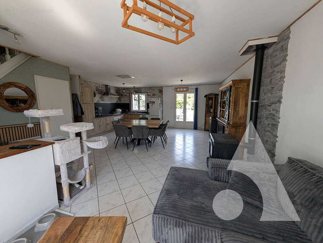 Maison Delettes 7 pièces - 6 Chambres 120 m2 - photo 4