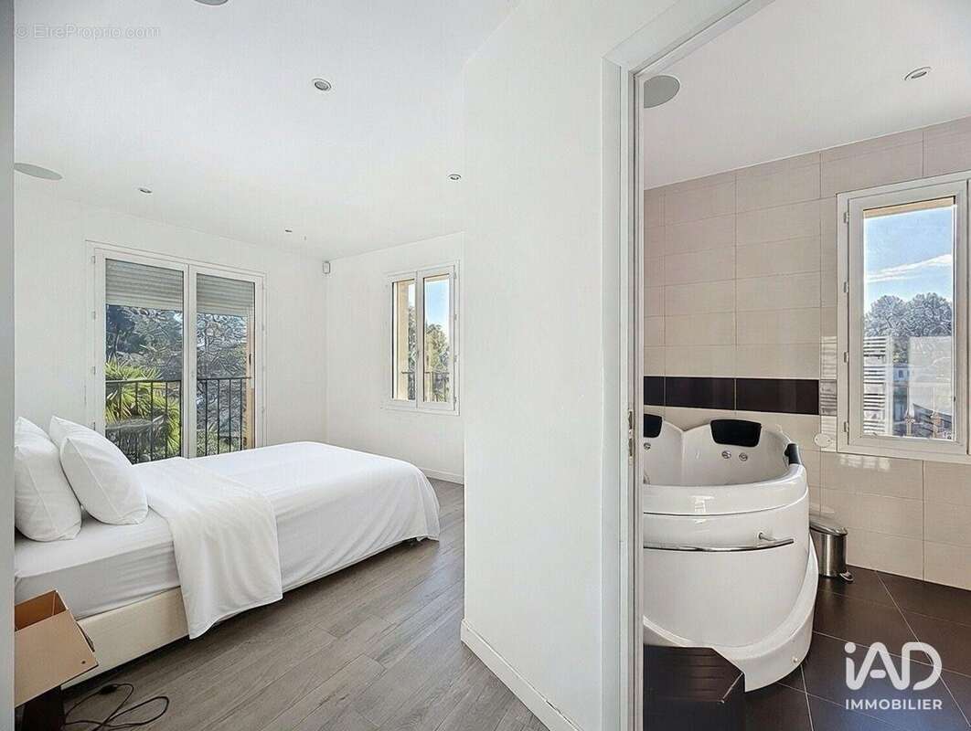 Photo 8 - Maison à ANTIBES