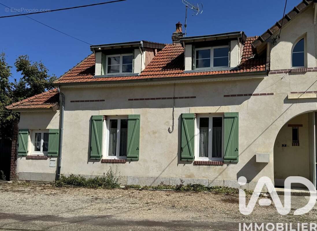 Photo 2 - Maison à LE GAULT-SAINT-DENIS