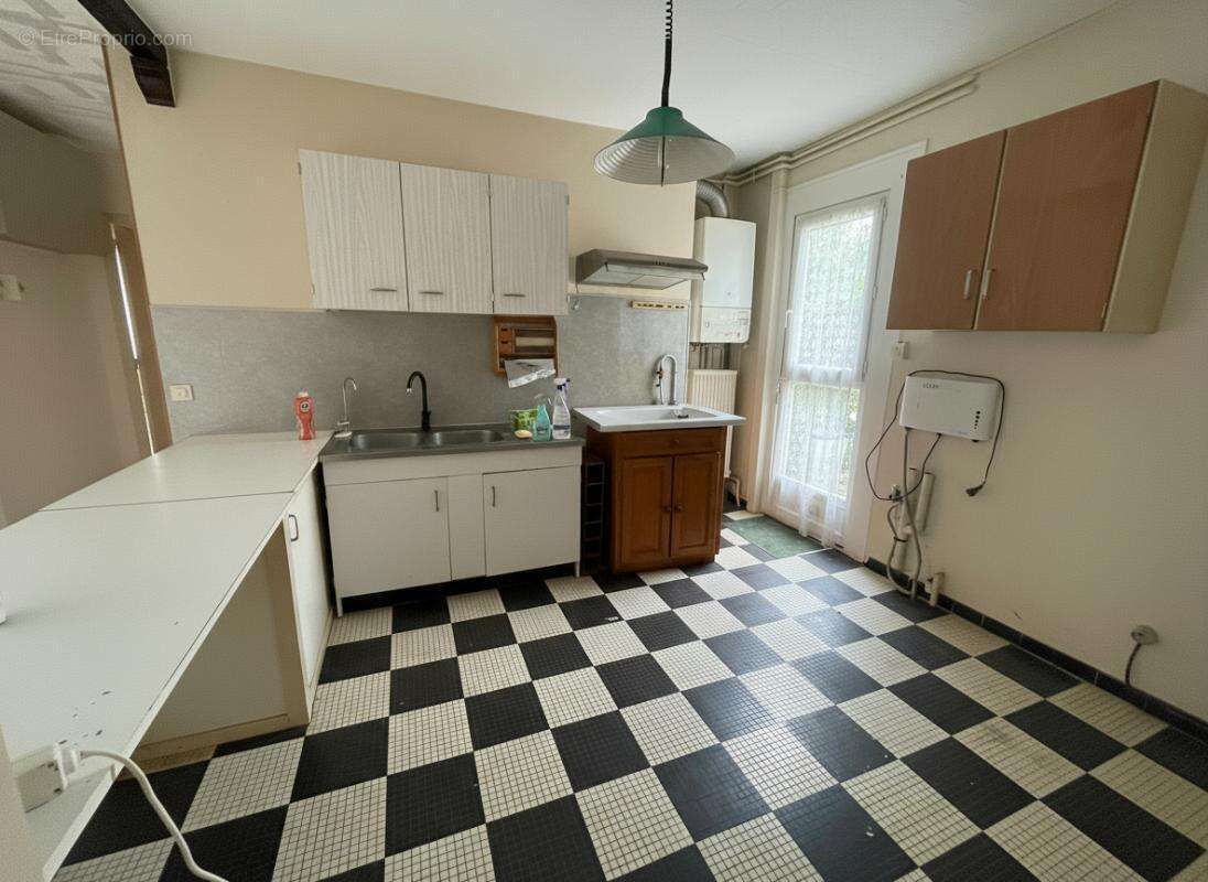 Maison à SAINTE-LUCE-SUR-LOIRE