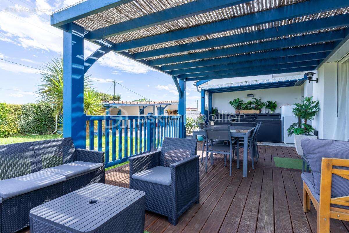 Vivez la modernité et le confort dans une maison contemporaine avec piscine ! - photo 2