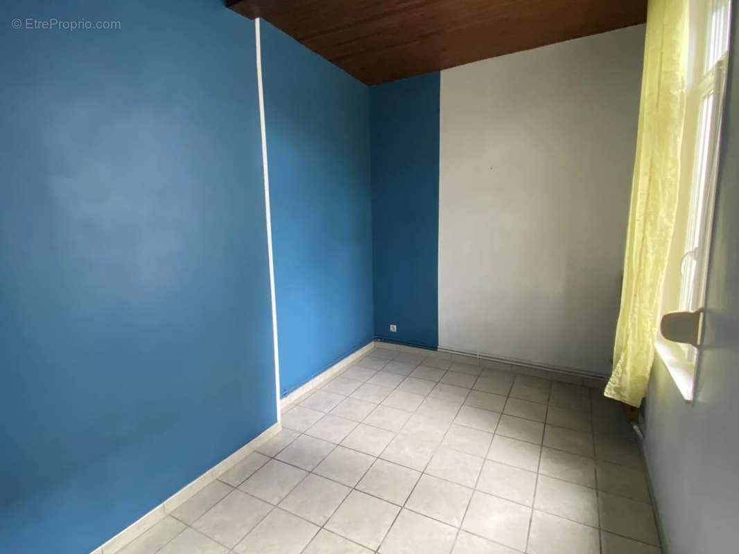 Appartement à AVESNES-SUR-HELPE