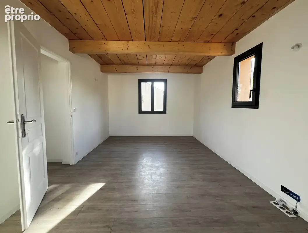 Superbe maison NEUVE de 170m2 -  5 chambres -  Ravissant jardin avec PISCINE - FRAIS NOTAIRES REDUITS. - photo 13