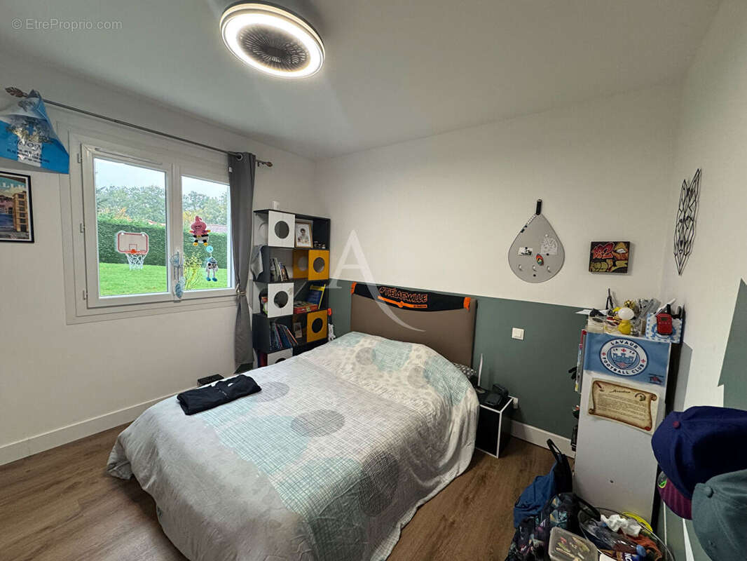 Maison à LABESSIERE-CANDEIL