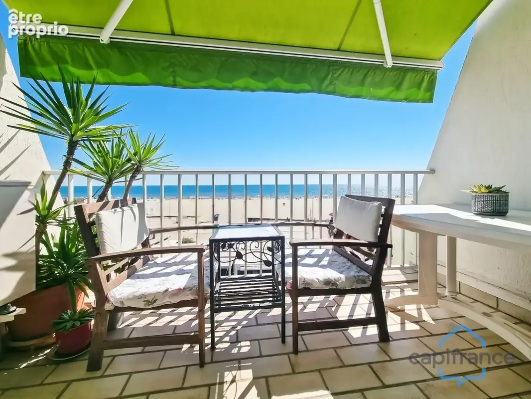 Appartement VUE MER en 1ère ligne, traversant et au DERNIER ETAGE - T2 rénové de 40m² + Terrasse - La GRANDE-MOTTE (34) - photo 6