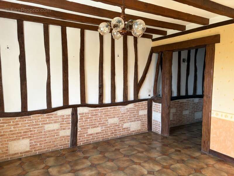 Maison à rénover avec vie de plain-pied 4 Chambres sur sous-sol dans le bourg de SAINT-VIGOR-D'YMONVILLE (76430) - photo 8