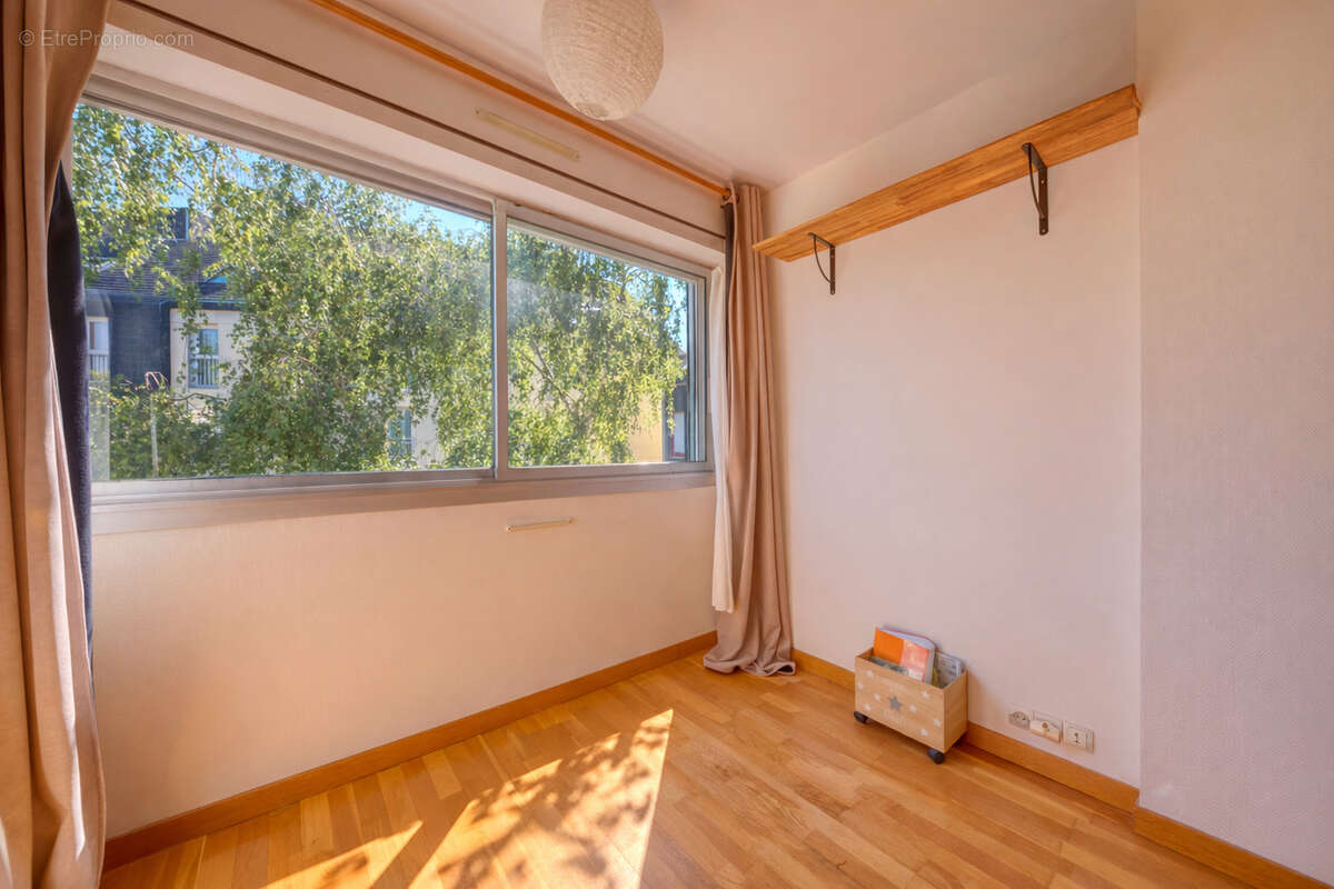 Appartement T4 - Longs Champs - photo 8