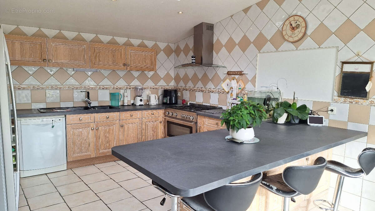 Maison à CHATELGUYON