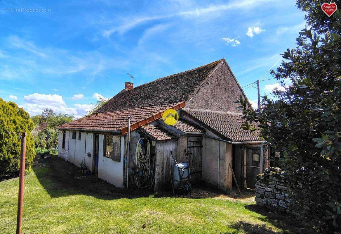 Maison à NEUILLY-EN-DUN