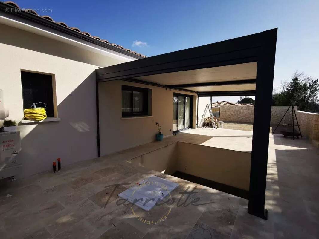 VILLA - 10374 - photo 10