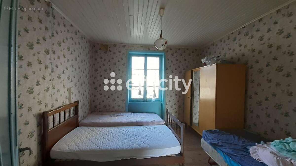 Maison à EGLISOLLES