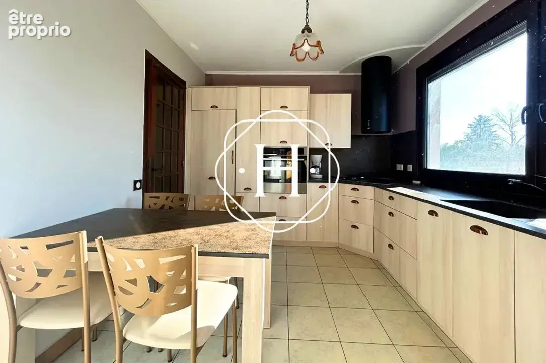 Appartement 4 pièces 77 m² à vendre à Bourg-En-Bresse (01000) - photo 6