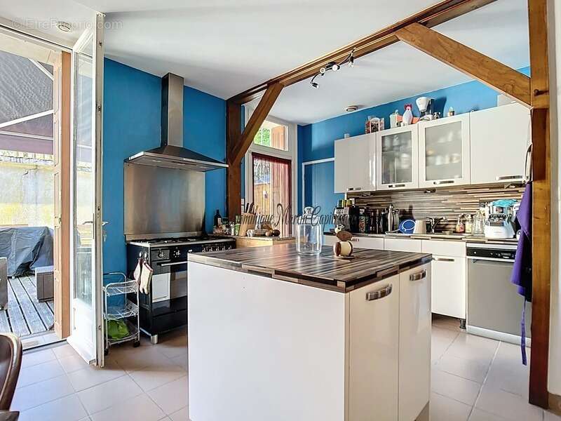 Maison à COURDEMANCHE