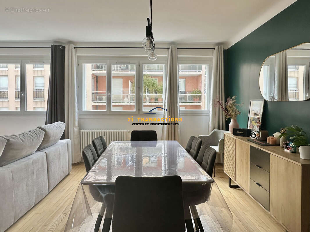 Appartement à SAINT-ETIENNE