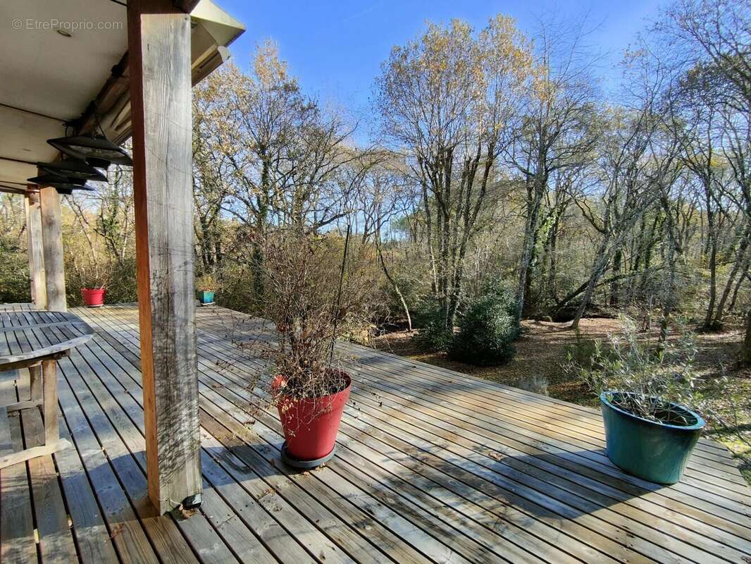 Maison à CABANAC-ET-VILLAGRAINS