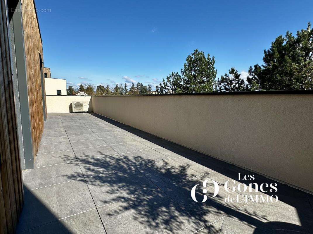 Appartement à CRAPONNE