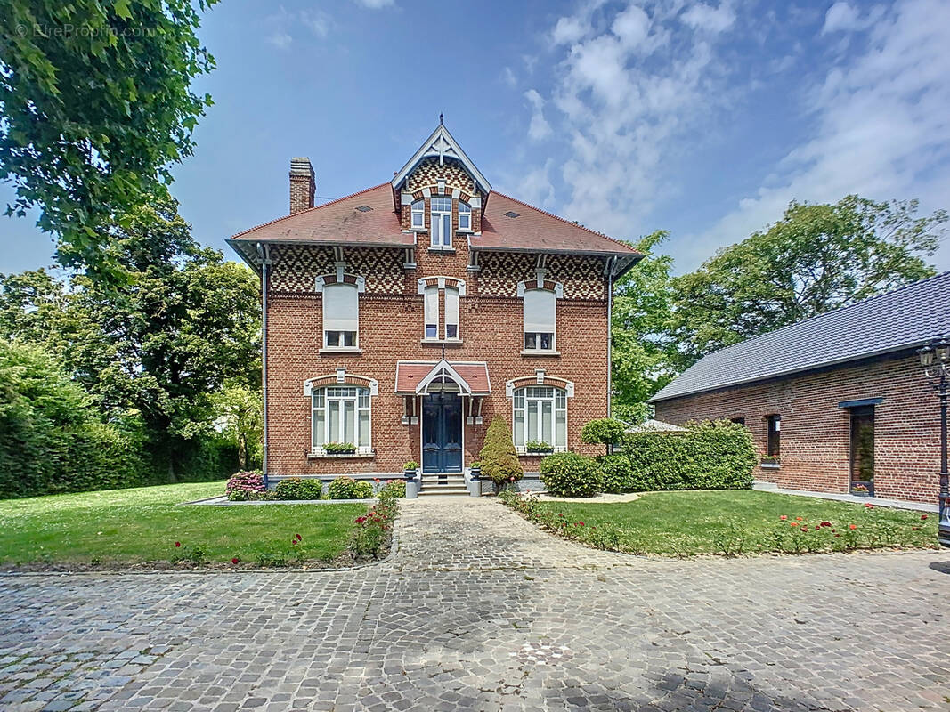 Maison à SAILLY-SUR-LA-LYS
