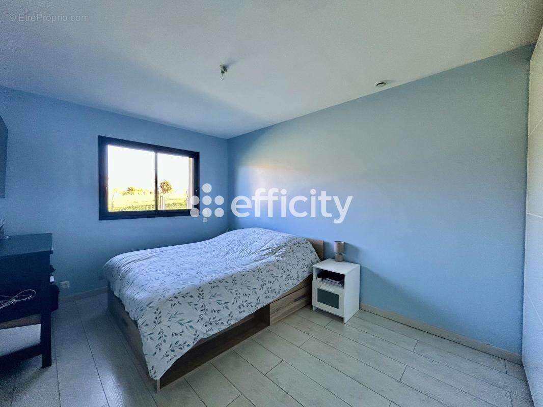 Maison à VEZIN-LE-COQUET