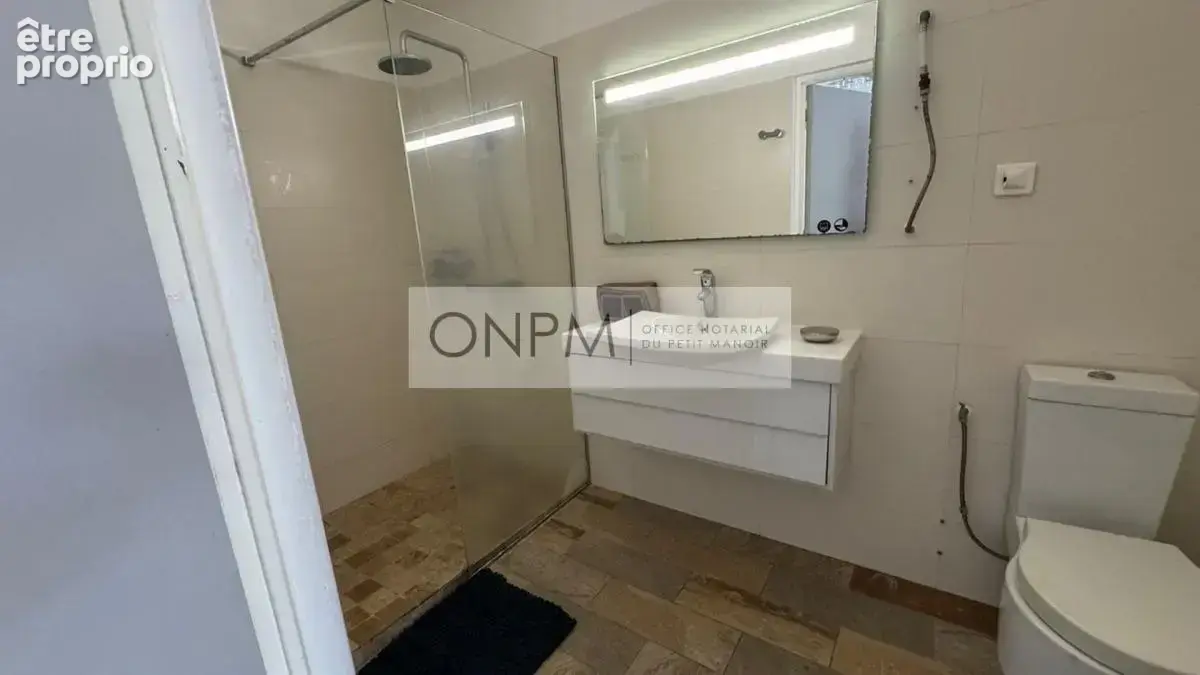 Appartement 70 m² à Le Diamant  - photo 7