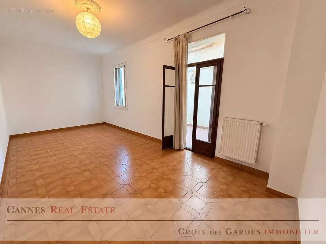CANNES – Maison de ville de charme à deux pas du centre-ville - photo 2