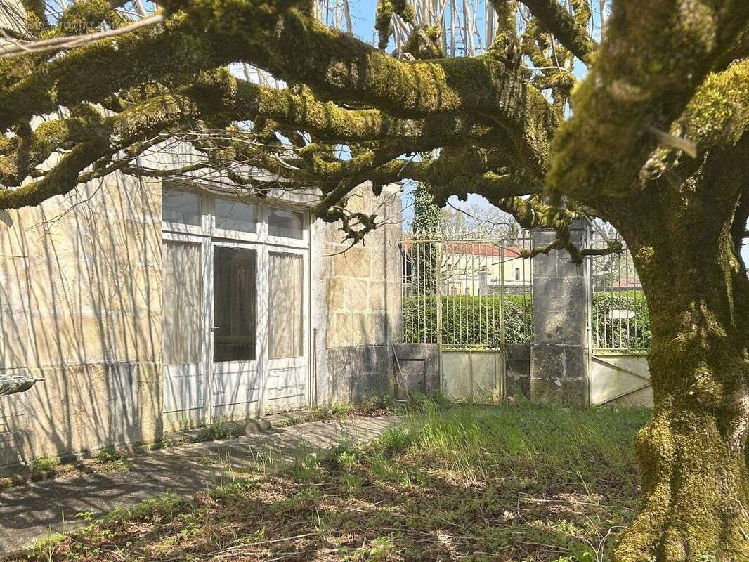 Maison à VILLARS-LES-BOIS