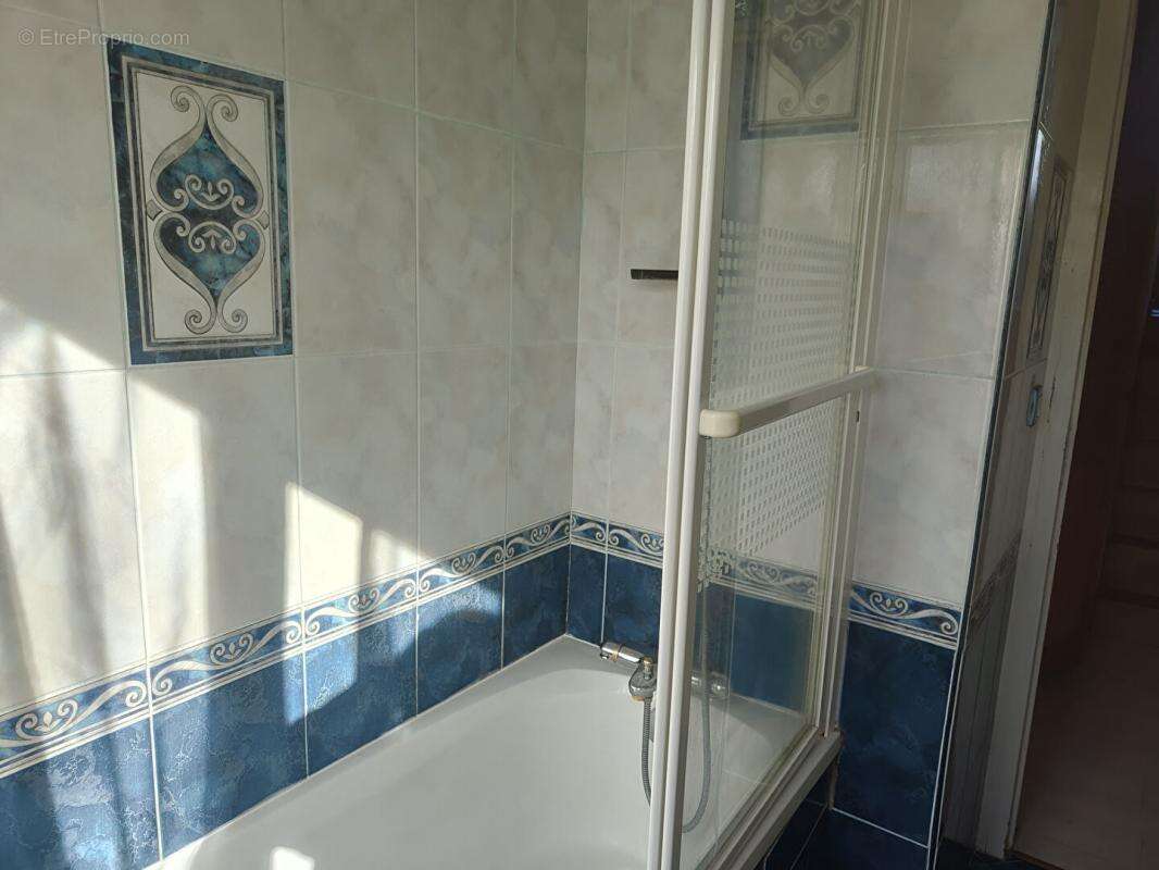 Appartement à FRESNES