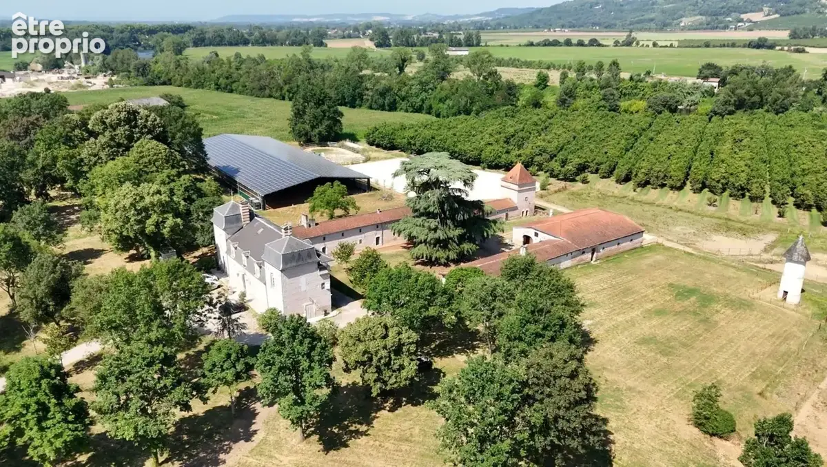 Propriete équestre et son château, à vendre 14 pièces LE TEMPLE SUR LOT (47) - photo 3