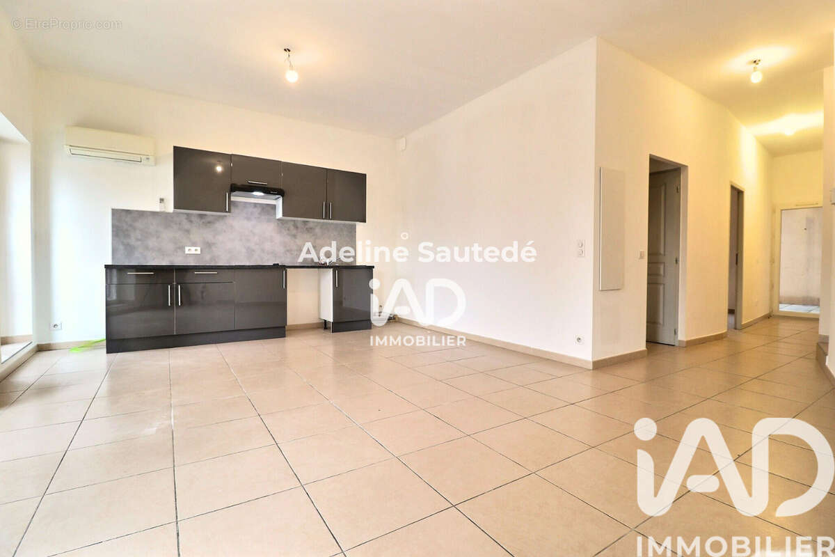 Photo 4 - Appartement à SAINT-CYR-SUR-MER