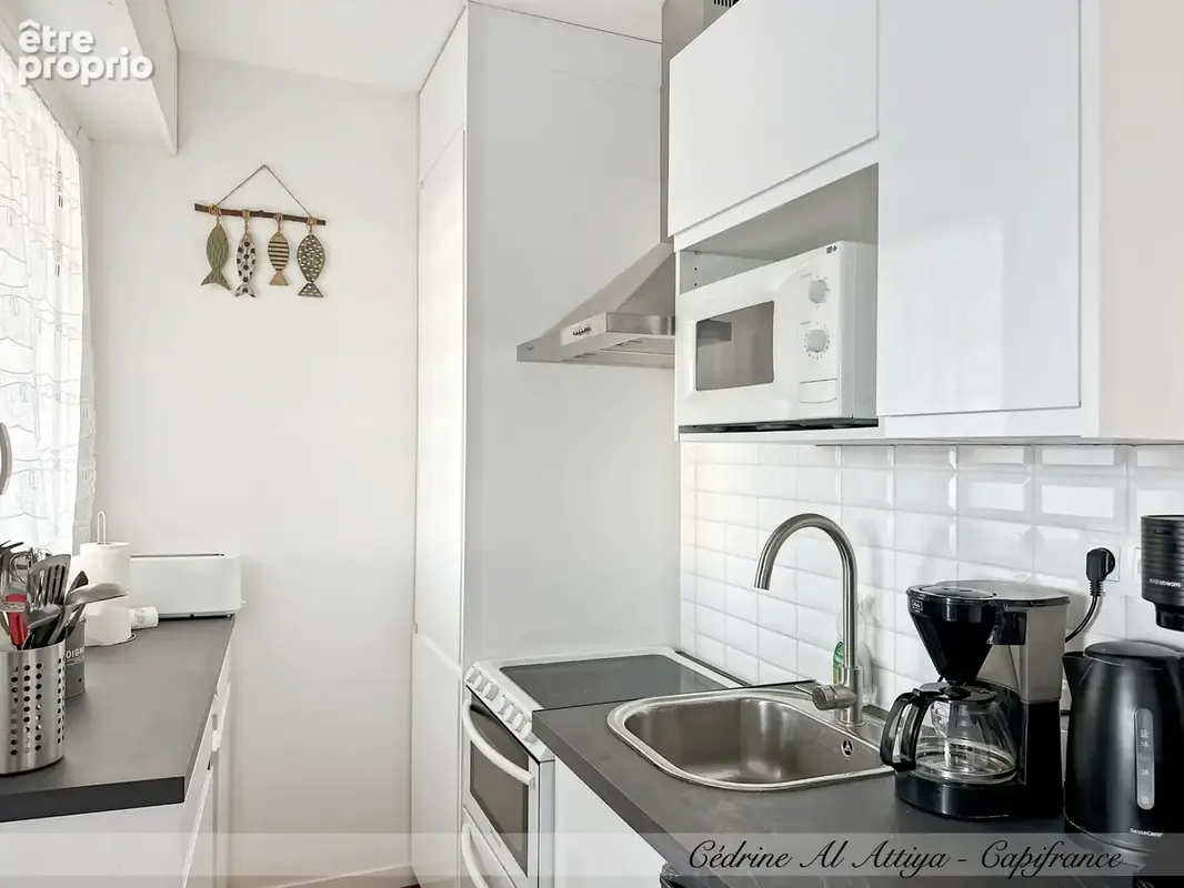 Studio à vendre meublé de 27m2, La Rochelle, balcon, parking et local à vélos - photo 3