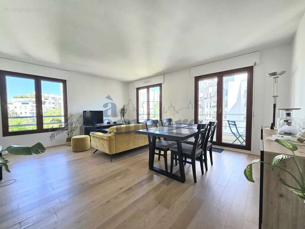 Appartement à ISSY-LES-MOULINEAUX
