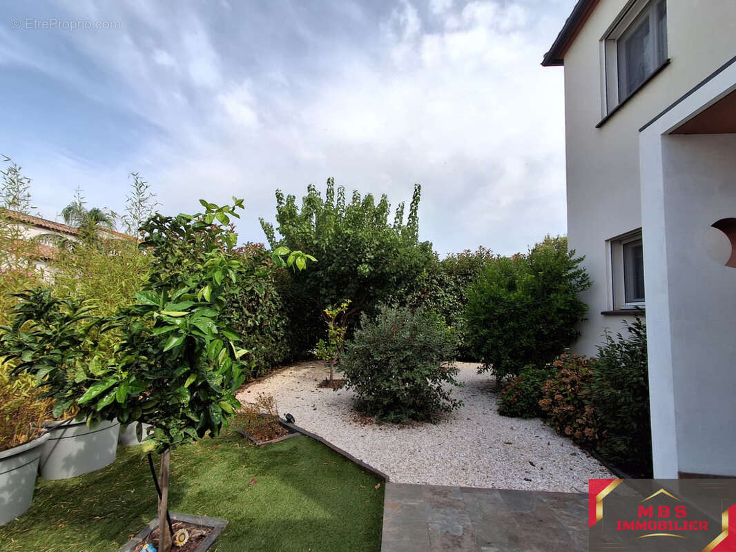 Saint-Cyprien - Villa 3 faces avec suite parentale, véranda et prestations haut de gamme - photo 10