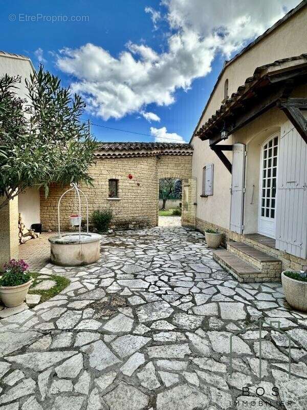 Maison à SALON-DE-PROVENCE