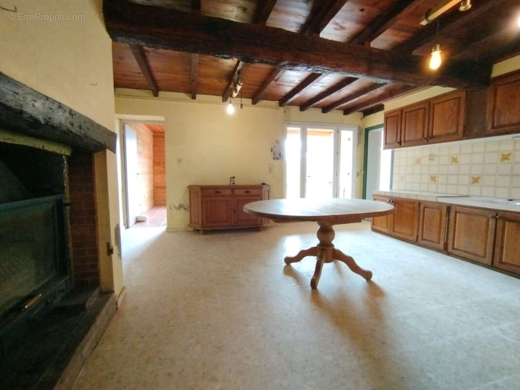 Maison à LE CASTERA